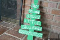 Simple Steps to a Unique Wooden Christmas Tree