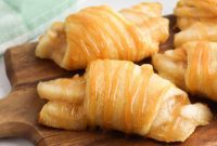 Warm Apple Pie Crescents