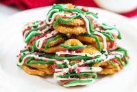 Holiday Pretzel Poppers