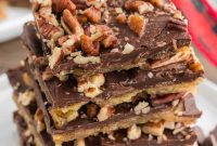Sweet and Salty Cracker Bark
