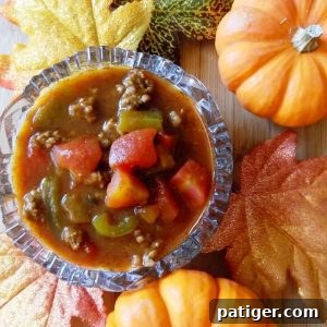 A savory Fall slow cooker Pumpkin chilli recipe perfect for warming your bones up on a cool evening.