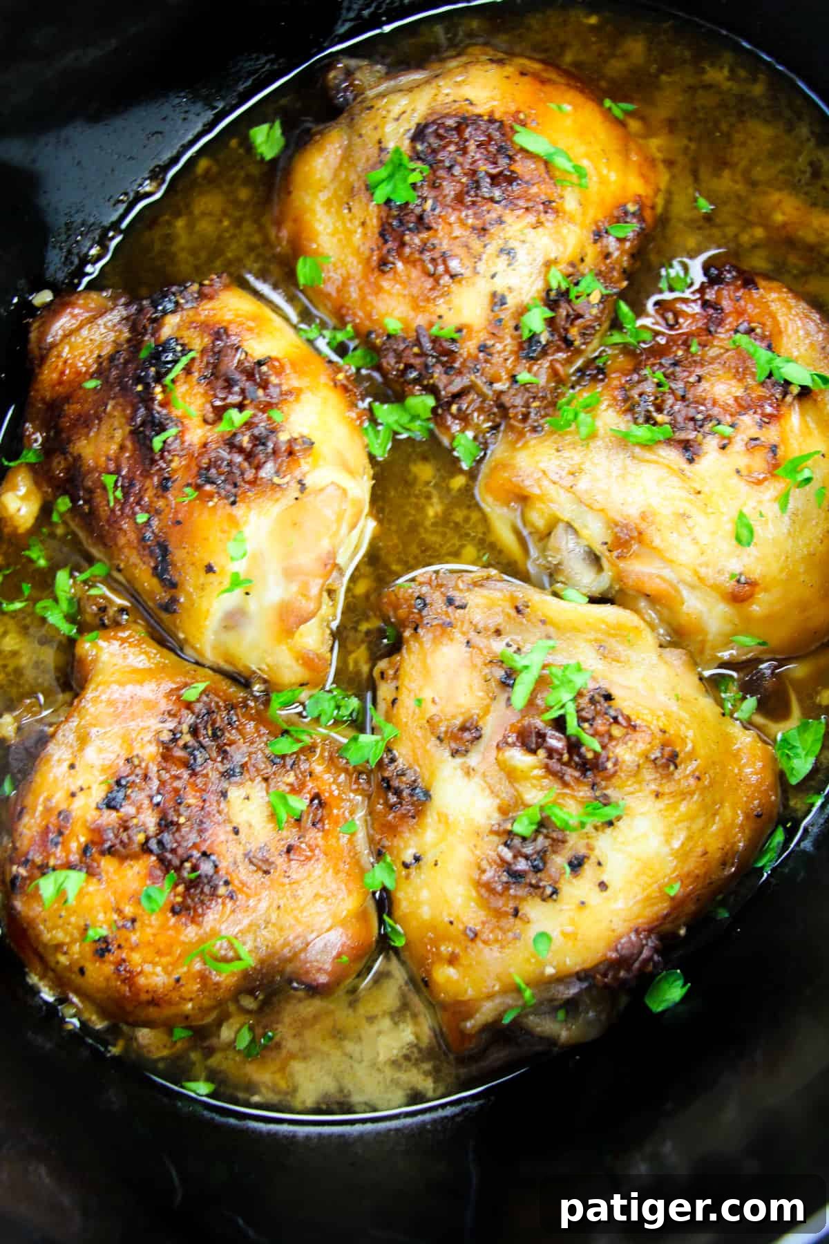 garlic brown sugar chicken thighs in slow cooker