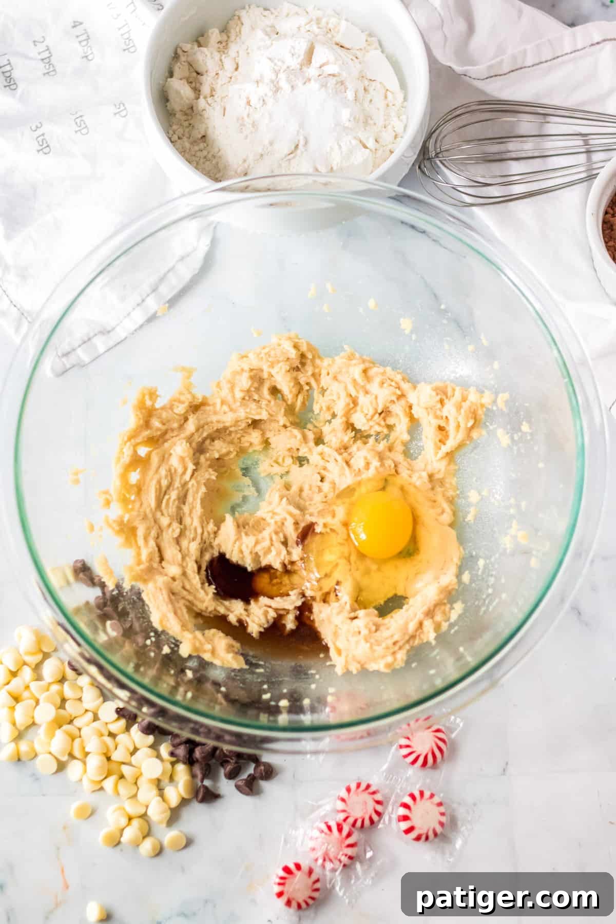 Creamed butter and sugar with egg and vanilla added in.