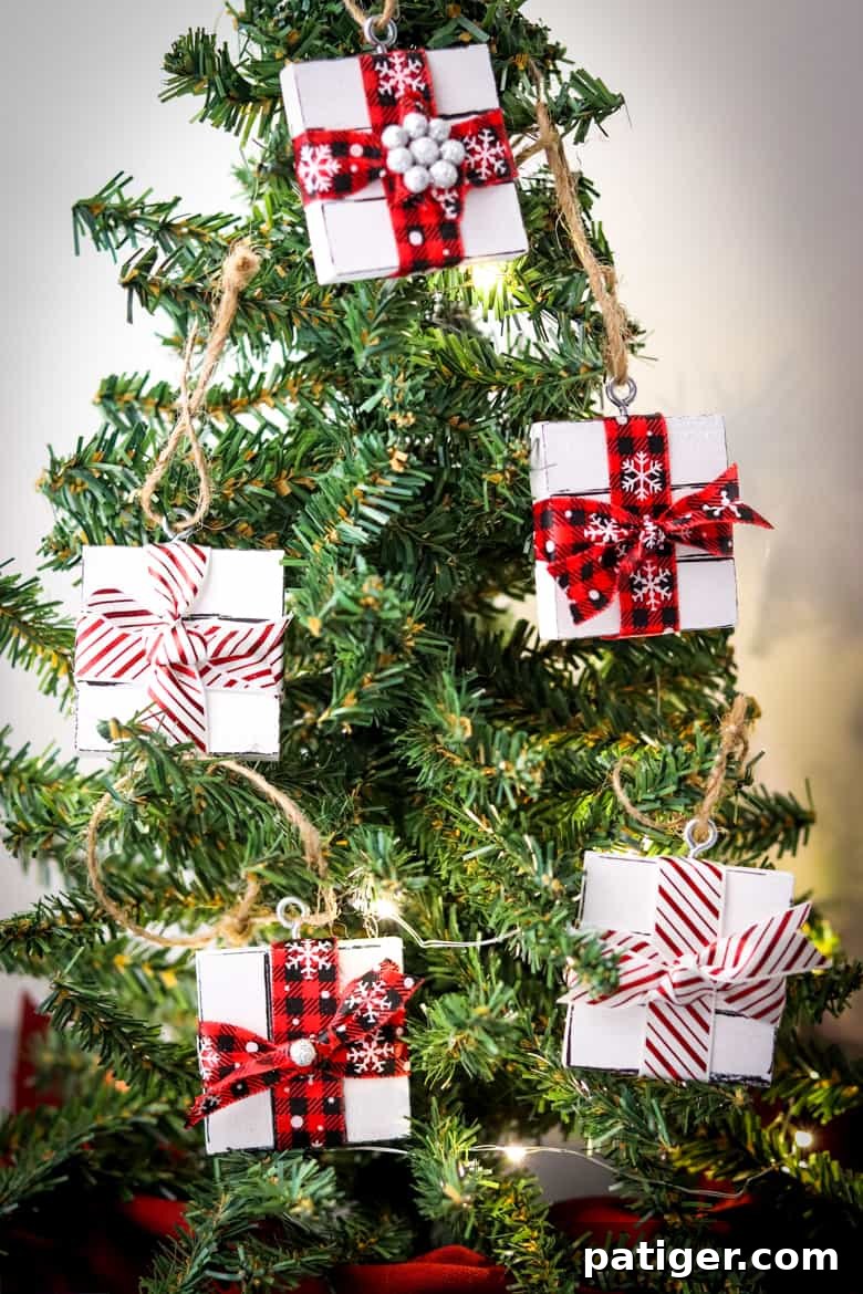 DIY Gift Box Christmas Ornaments
